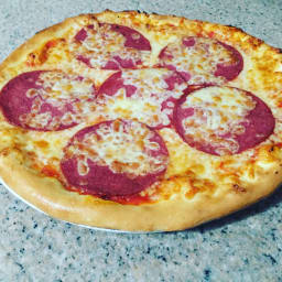 Pizza salami